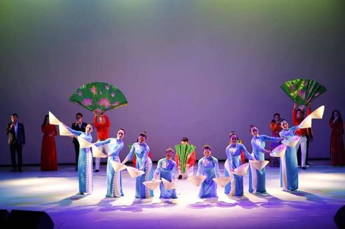 Sôi động lễ hội giao lưu văn hóa hữu nghị Việt Nam - Hàn Quốc 2016 - ảnh 1